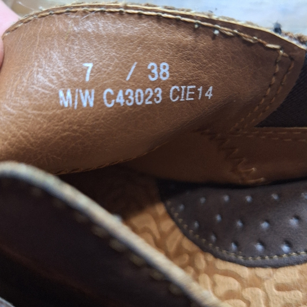 B.Ø.C Born Concept Women Brown Leather Slip On Clogs Mules Comfort Shoes Size 7M - Picture 4 of 8